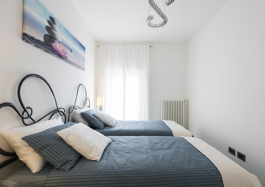 Apartament Attico Del Duomo Modena Zewnętrze zdjęcie
